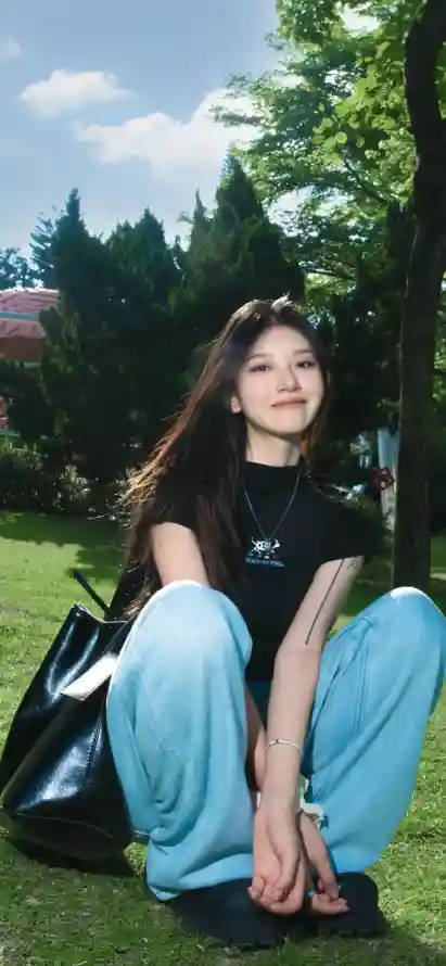 欧美与日本高清影像对决，久久婷精选影单让你一次看够